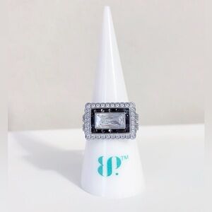 New Bomb Party “The Calista Ring” Size 8 RG39008